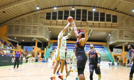 Soles vencen a los Leones en la Súper Liga LNB | De Postrer Minuto