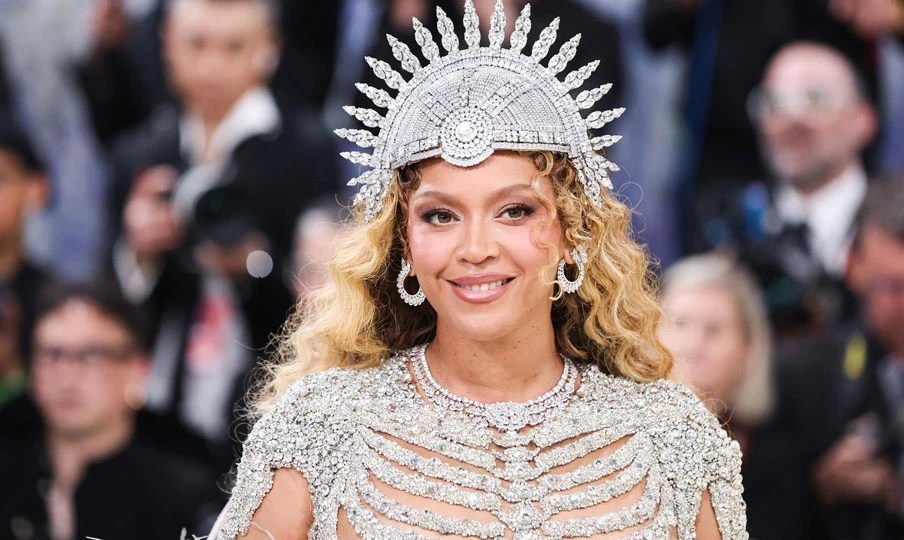 La Met Gala recaudó $42 millones, pero las joyas de Beyoncé sumaron más – RC Noticias