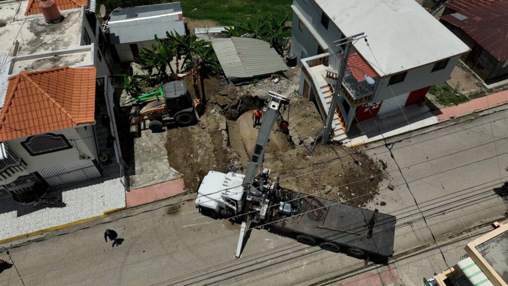 MICM y CECCOM desmantelan estación clandestina que operaba con tanques subterráneos en San Juan - Noticias de hoy en República Dominicana | último minuto