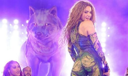 Shakira hace historia al reunir a dos millones de personas en su concierto en Copacabana