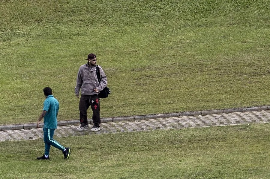 Neymar se ausenta del primer entrenamiento de Brasil y es sometido a pruebas médicas | De Postrero Minuto