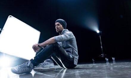 Enrique Iglesias besa a un policía durante un concierto en Tabasco y el momento se vuelve virulento – RC Noticias