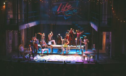 RENT eleva el habitual del teatro musical en el país