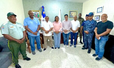 Gobernadora de Azua coordina ruta de la hachón rumbo