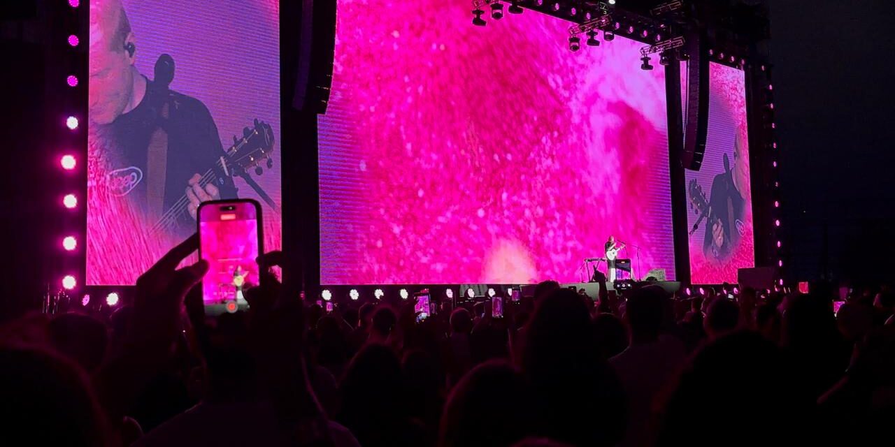 Ed Sheeran conquista Santo Domingo desde el primer minuto