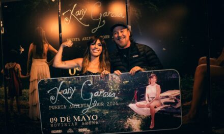 Ante un empachado, Kany García vuelve a hacer historia en el Movistar Arena de Chile | postrero minuto