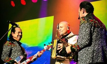 El Prodigio se destaca en concierto de Tigres del Norte en SD