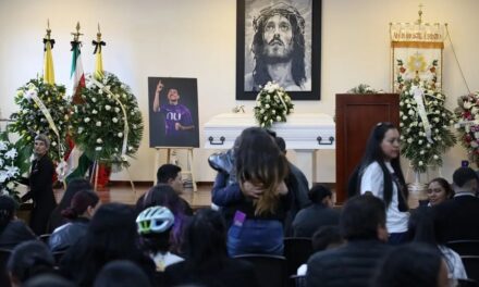 Colombia rinde emotivo homenaje al ciclista Cristian Muñoz tras su fallecimiento | De Postrero Minuto