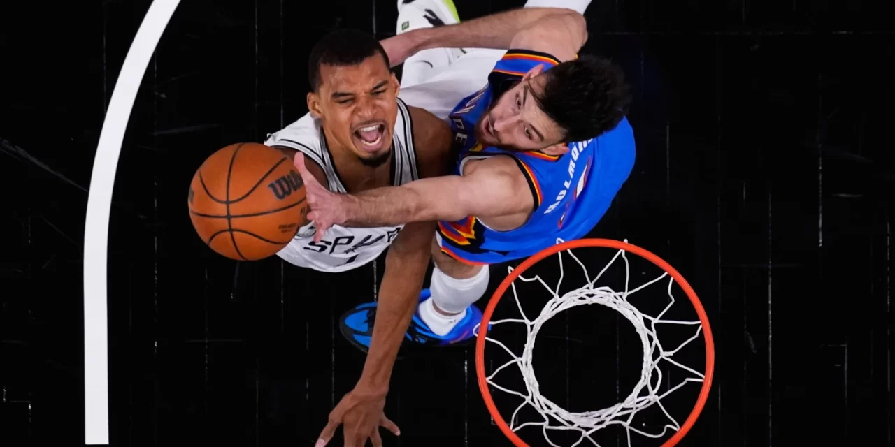 Los Spurs vencen al Thunder y empatan final del Oeste 2-2