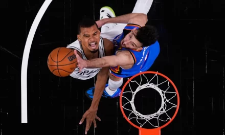 Los Spurs vencen al Thunder y empatan final del Oeste 2-2