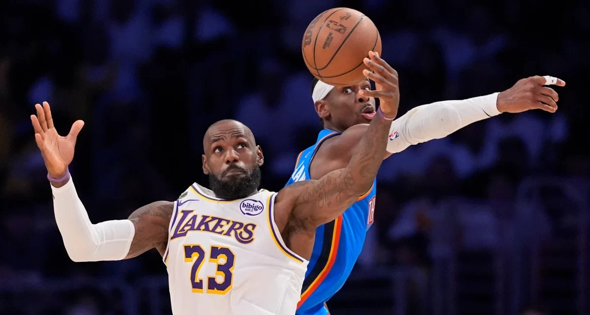 Thunder arrollaron a los Lakers y colocan serie 3-0