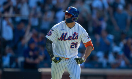 Mets rompen jugada de 96 derrotas y dejan en el ámbito a Yankees en un clásico inolvidable | De Extremo Minuto
