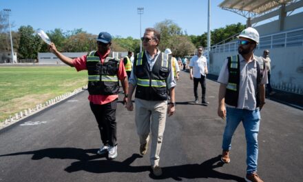Ministro Ito Bisonó recorre y supervisa trabajos en el Centro Olímpico