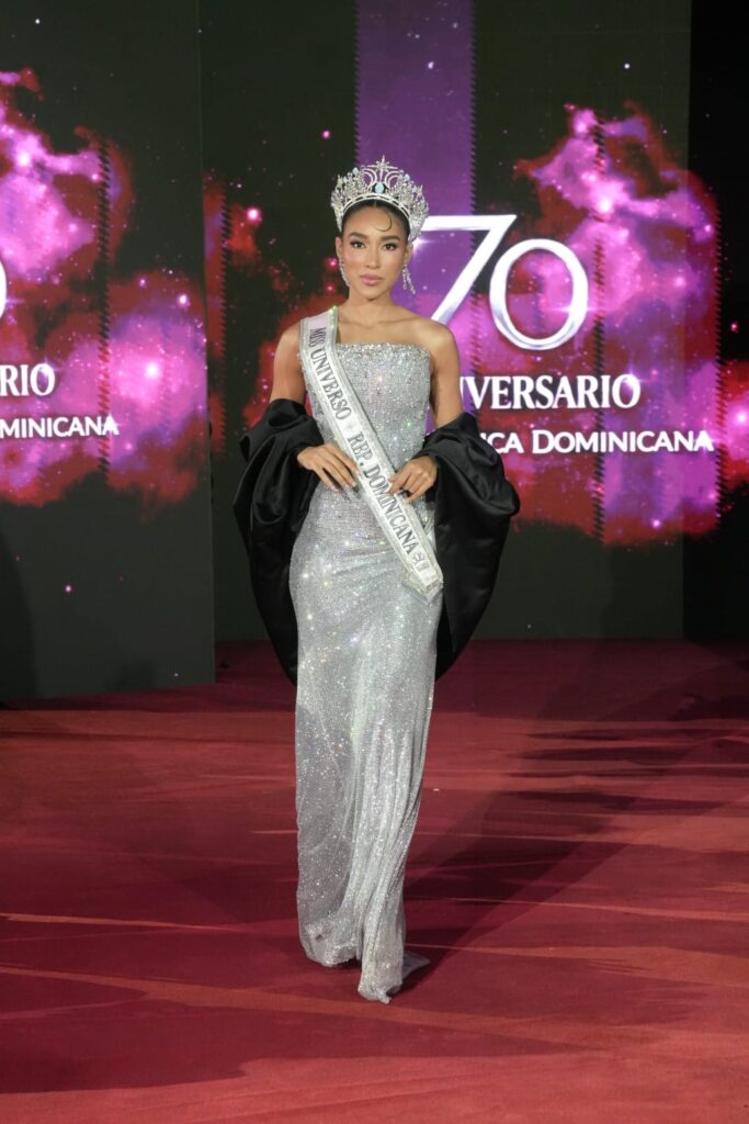 Cifras dicen que su segundo grupo de candidatos está presente en la presentación oficial - Noticias de hoy en República Dominicana | último minuto