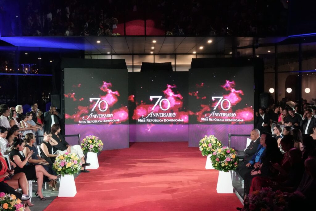 Cifras dicen que su segundo grupo de candidatos está presente en la presentación oficial - Noticias de hoy en República Dominicana | último minuto