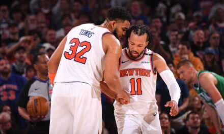 Mike Brown dice ´Knicks no han entrado en pánico´