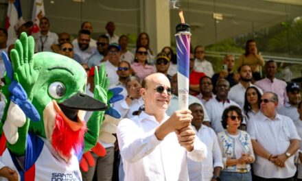 Antorcha recibe excelente acogida en la Recorrido Noroeste y en Santiago