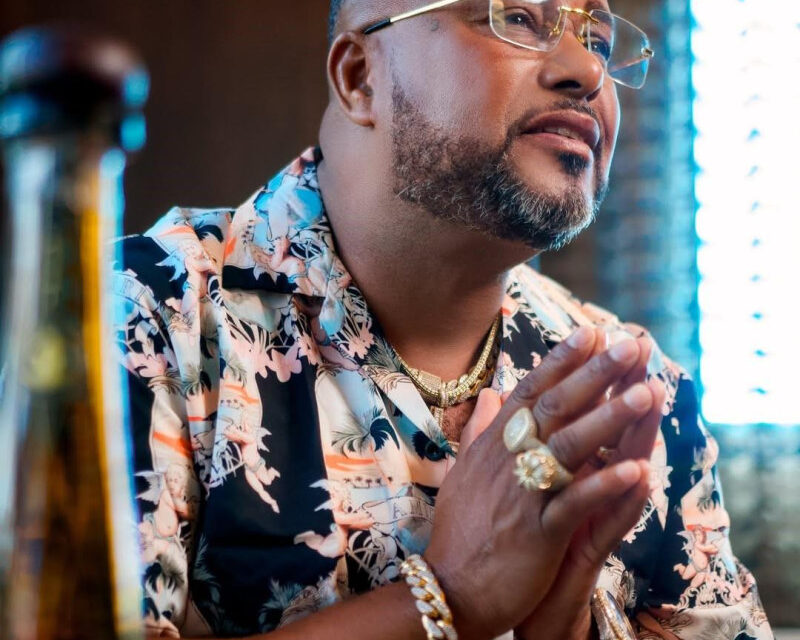 Luis Miguel del Amargue expresa interés en tallar una colaboración con Nacho Estrella | postrero minuto