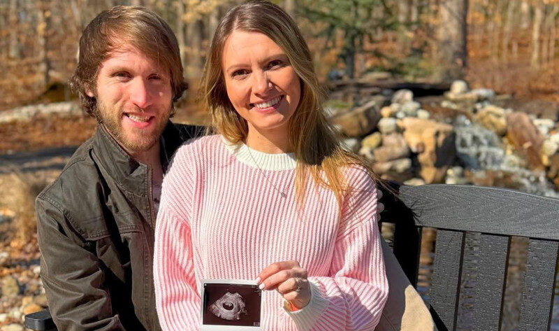 YouTuber y su esposa revelan que interrumpieron su obstáculo