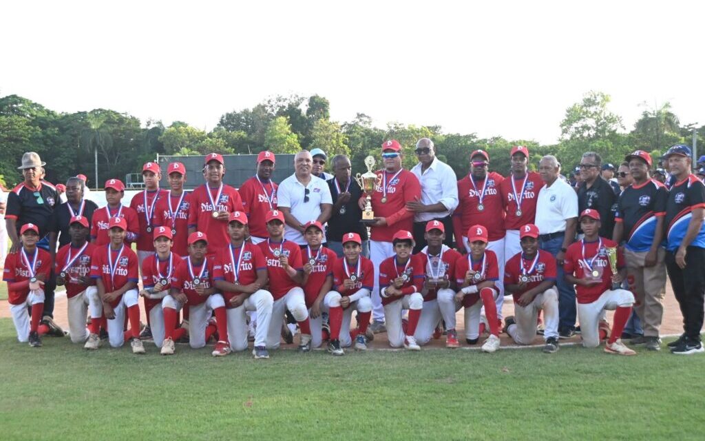 Distrito Nacional se proclama campeón de la Copa Robinson Canó 2026 | De Zaguero Minuto