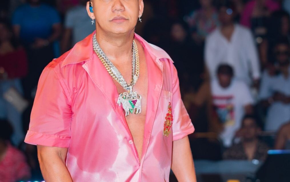 Elvis Martínez en Planeta Alofoke un círculo particular