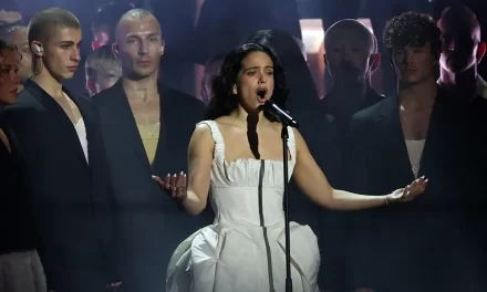 Rosalía pospone sus conciertos en Miami y Orlando