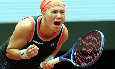 Bombazo en Roland Garros: la rusa Shnaider derrumba a la coloso Sabalenka | De Extremo Minuto