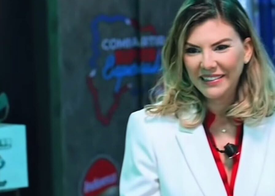 Laura de la Nuez incluso impartió clases de ritual y protocolo