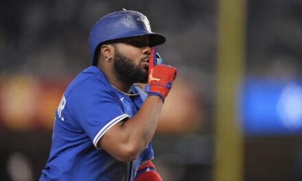Azulejos prueban a Vladimir Guerrero Jr. como primer bate en escudriñamiento de reacción ataque | De Zaguero Minuto