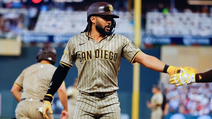 Tatis Jr. lidera triunfo de los Padres; Freddy Fermín decide con jonrón en presencia de los Mets | De Extremo Minuto