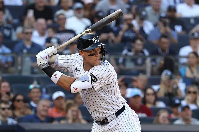 Aaron Judge queda fuera del lineup de Yankees por traumatismo en las costillas | De Postrer Minuto