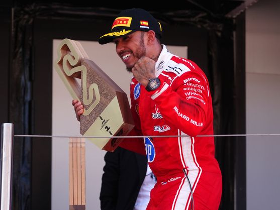Hamilton sigue batiendo récords a los 41 primaveras y deseo por séptima vez en Montmeló