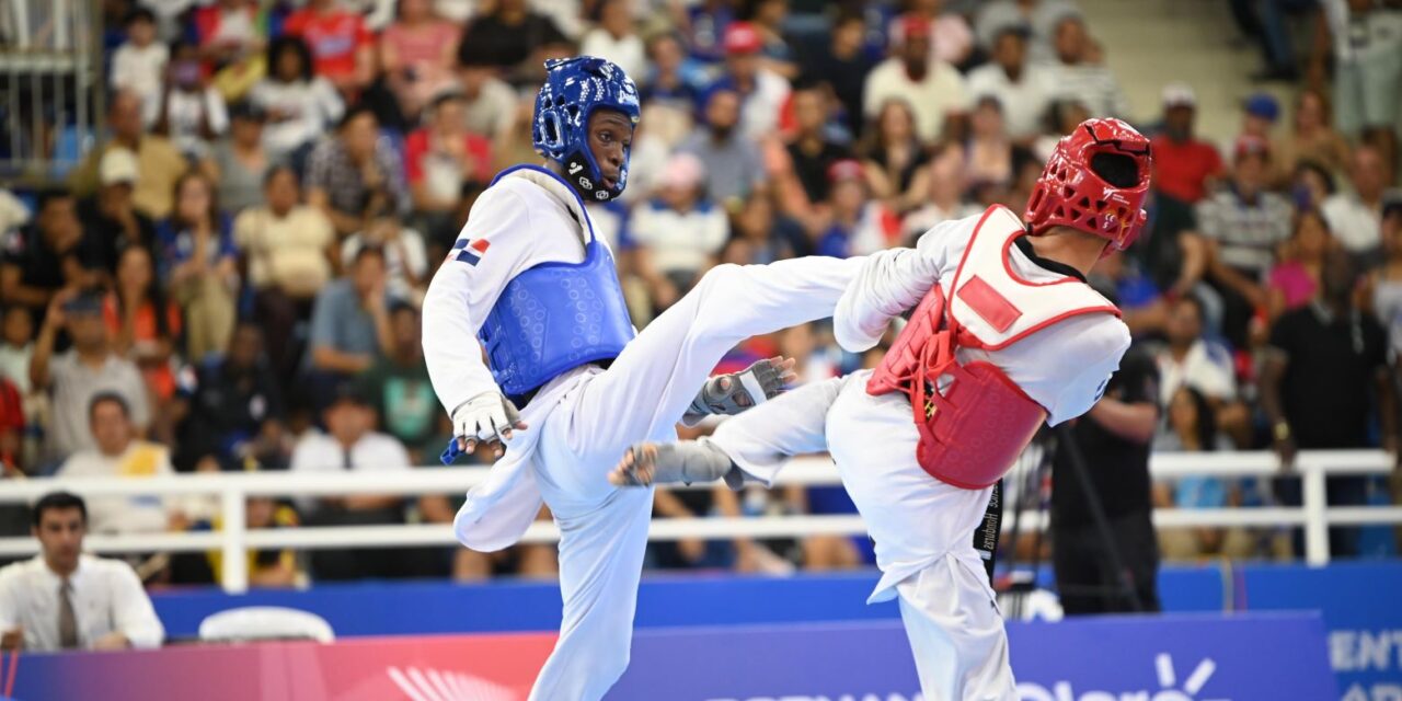Wilfrido De la Cruz y Esmeralda Damiano se bañan de oro en Juegos Centroamericanos y del Caribe