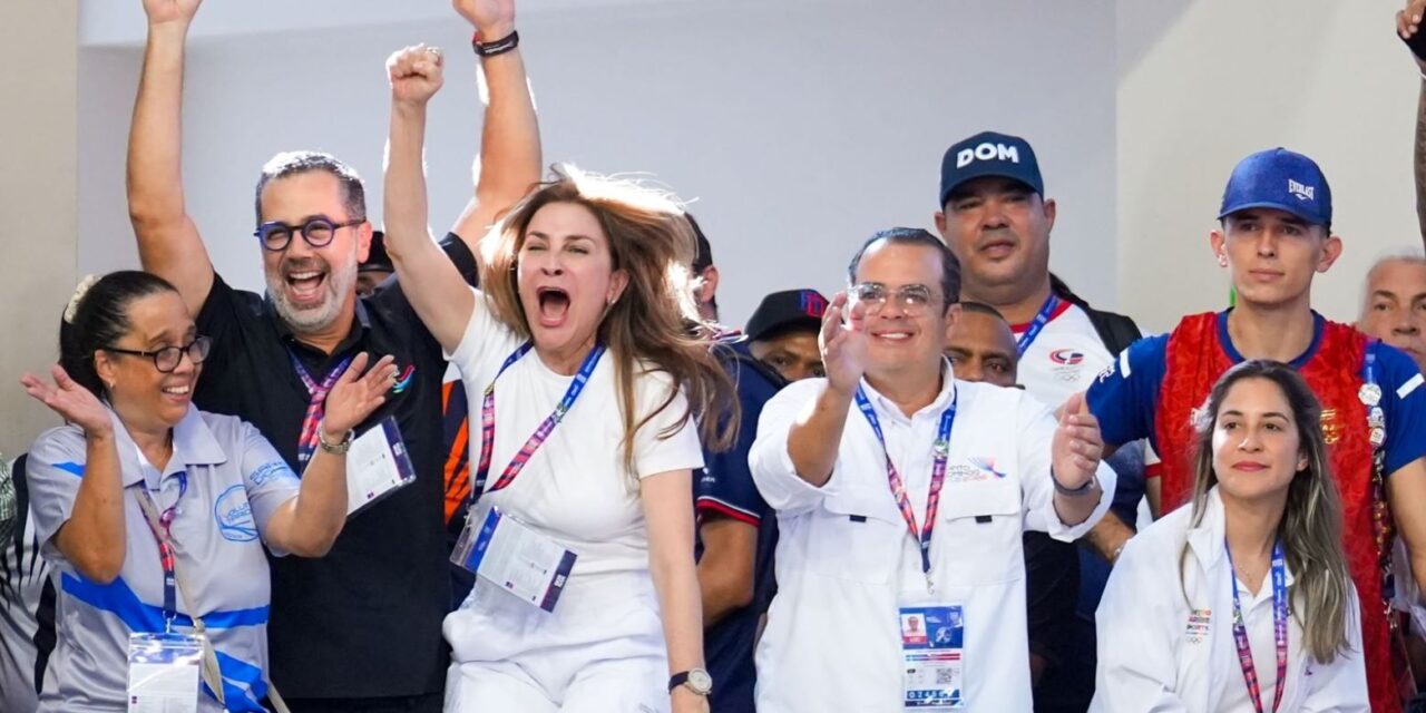 Carolina Mejía loa el embajador dejarán los Juegos a la RD