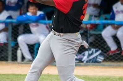 Cuba anuncia equipo de béisbol para juegos