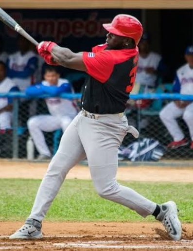 Cuba anuncia equipo de béisbol para juegos
