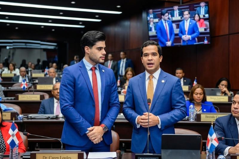 Bray Vargas elogia a Omar Fernández y le recomienda