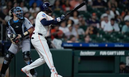 Yordan Álvarez no se inquieta por la lucha de la Triple Corona: "No voy a hablar" del tema
