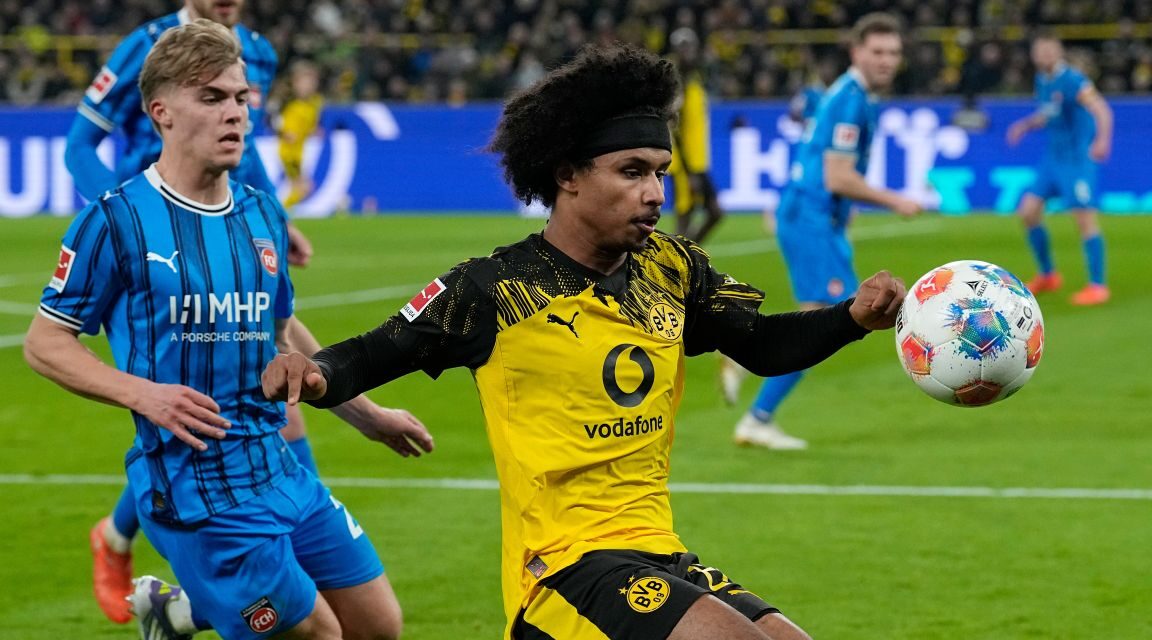 El Barcelona acepta fichar a Karim Adeyemi