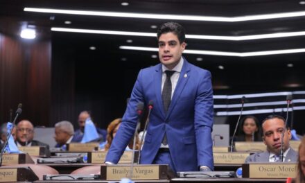 Bray Vargas critica la doble ético en la política