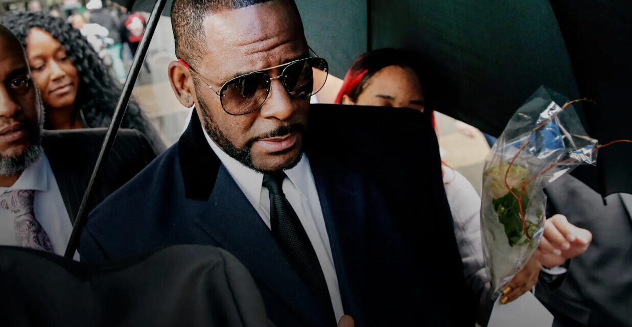 R. Kelly detrás de la extracción de la emancipación anticipada | posterior minuto