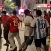Fanáticos de Argentina y España protagonizan pelea en Madrid