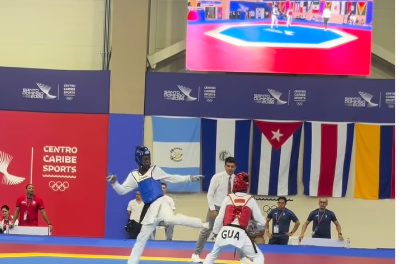 Dominicano Wilfrido de la Cruz avanza con autoridad a semifinales