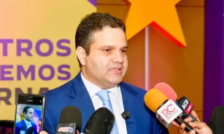 Gobierno no tomó las previsiones de división en presencia de el tarifa de 12.5 % impuesto por Estados Unidos, dice Richard Medina – RC Noticias