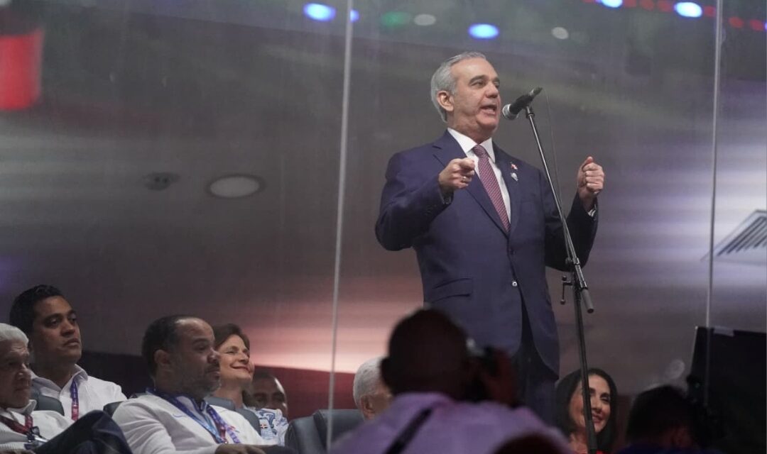 Presidente Abinader declara inaugurado Juegos del Centenario