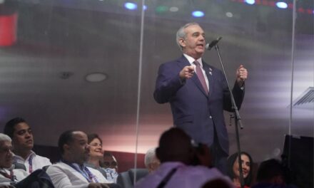 Presidente Abinader declara inaugurado Juegos del Centenario