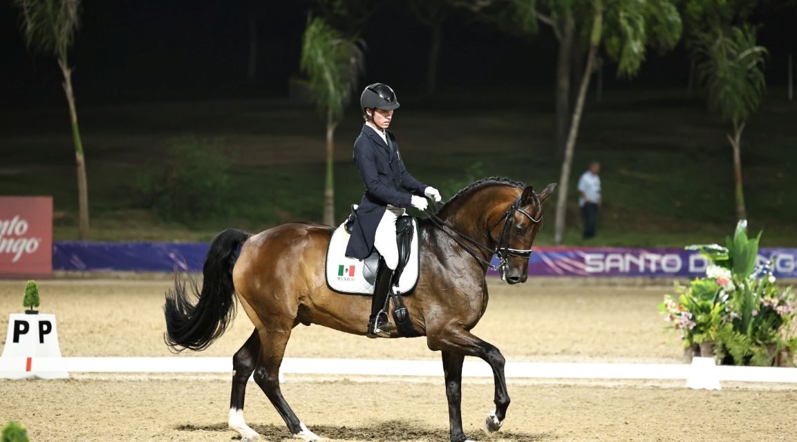 Mexicano Lebrija se corona en instrucción