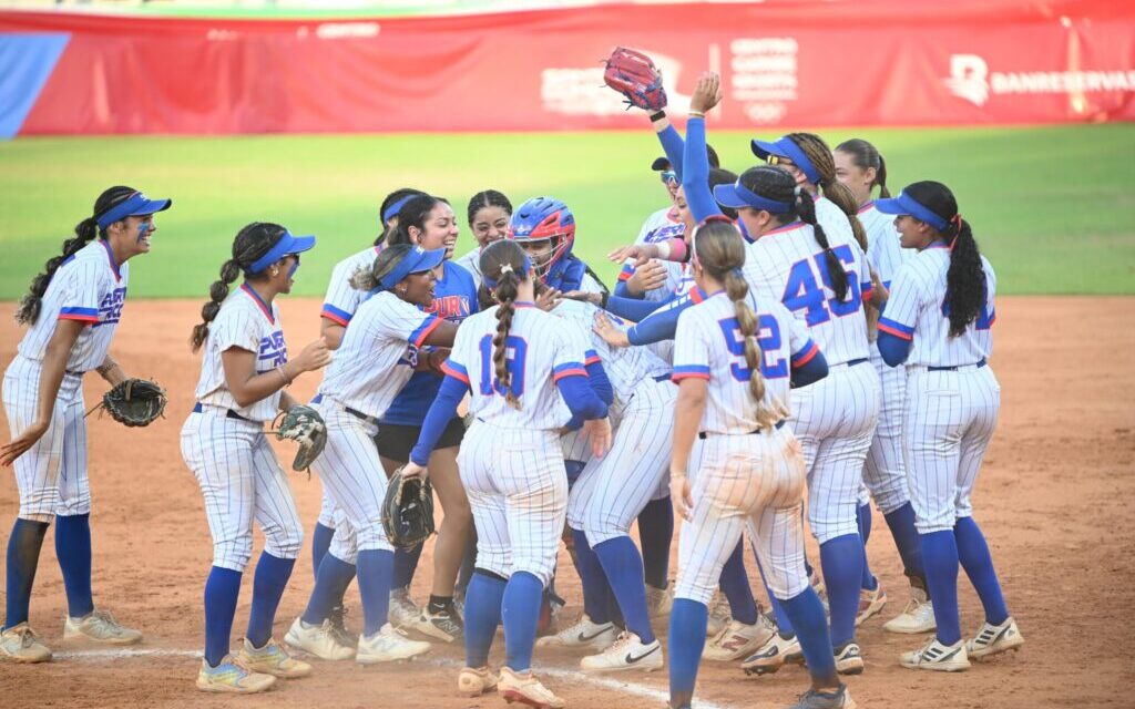 Puerto Rico avanza invicto a la Súper Ronda del softbol mujeril y enfrentará a Islas Vírgenes Estadounidenses | De Postrero Minuto