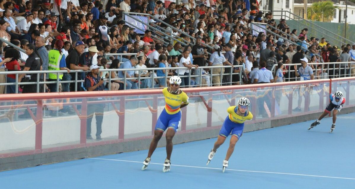 Colombiana Rueda obtiene oro en patinaje
