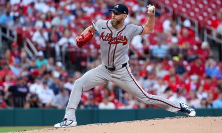 Chris Sale se iguala a Pedro Martínez en ponches y efectividad